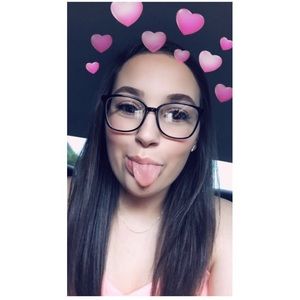 Meet your Posher, Janis